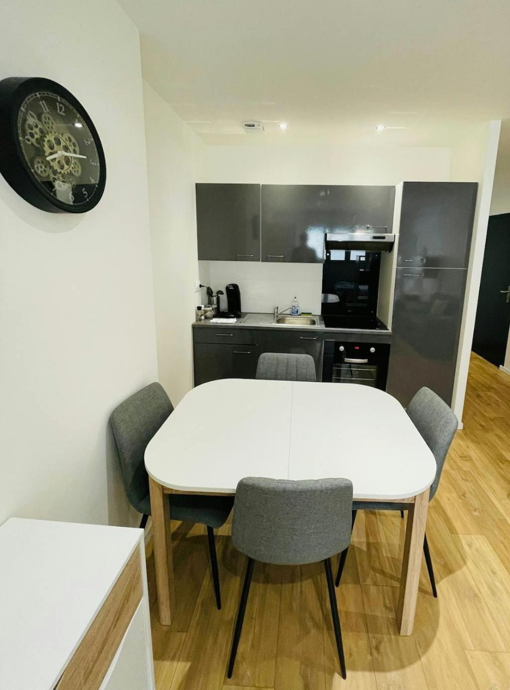 Le Chaleureux Marie Apartment Reims Bagian luar foto